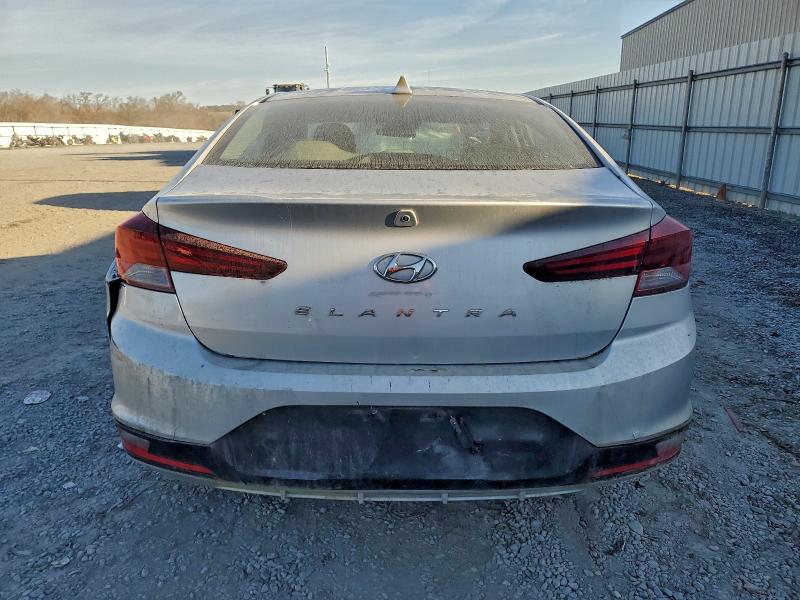 2019 HYUNDAI ELANTRA SE #3301708392