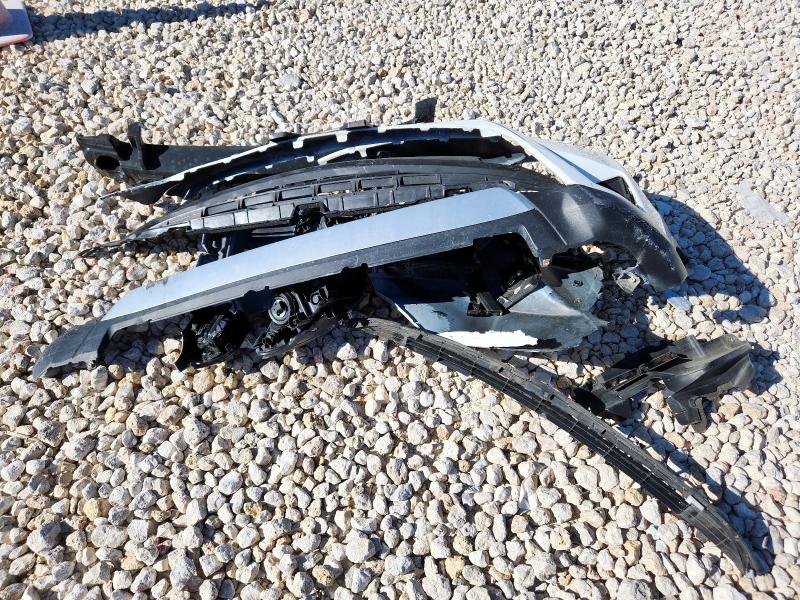 2016 TOYOTA RAV4 XLE - JTMWFREV1GJ082729