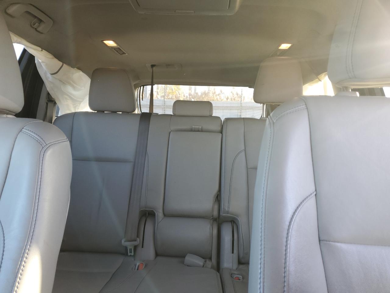 TOYOTA HIGHLANDER XLE