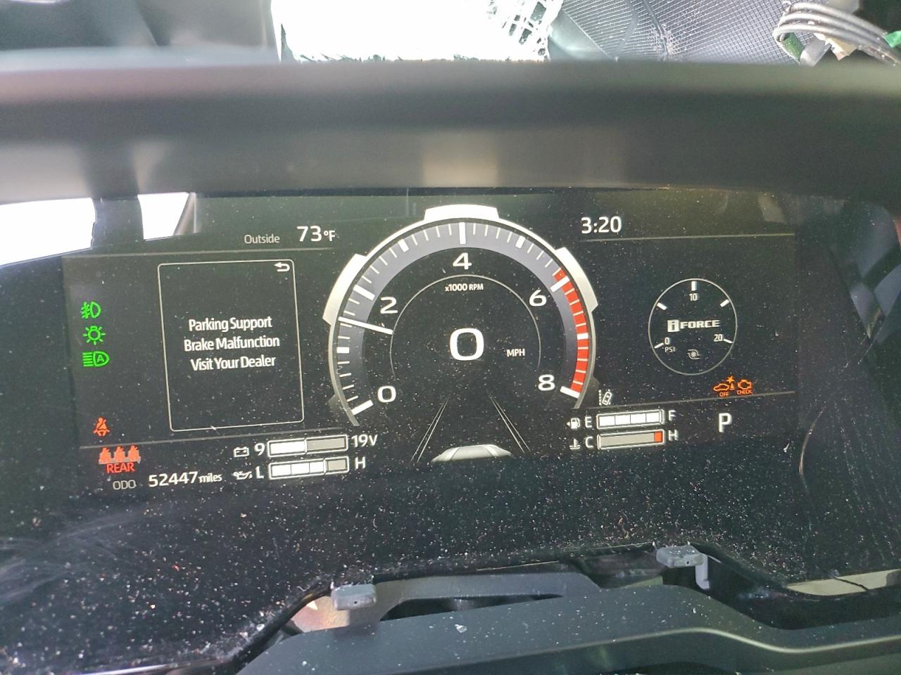 TOYOTA TUNDRA CREWMAX PLATINUM