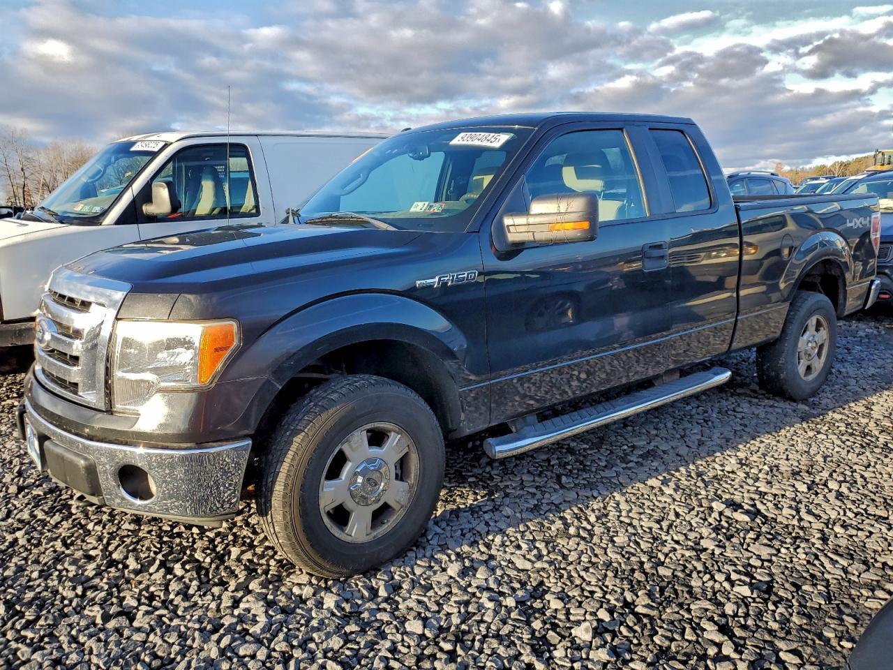 FORD F-150 SUPER CAB