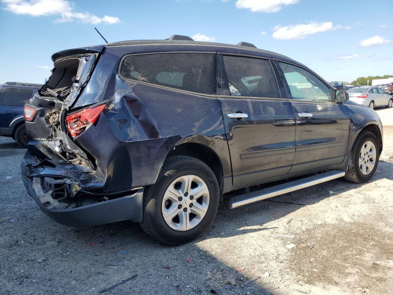 CHEVROLET TRAVERSE LS