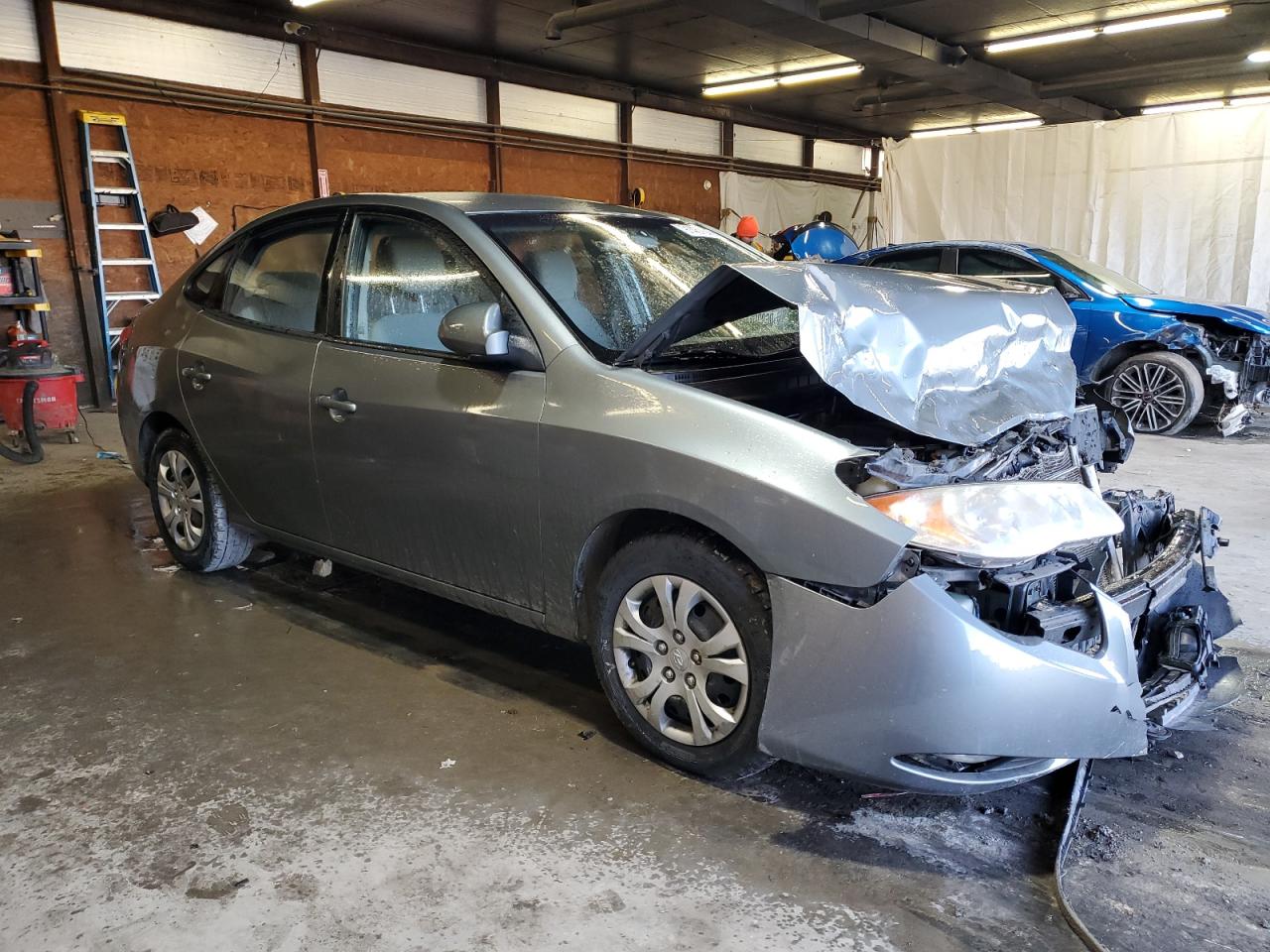 HYUNDAI ELANTRA BLUE