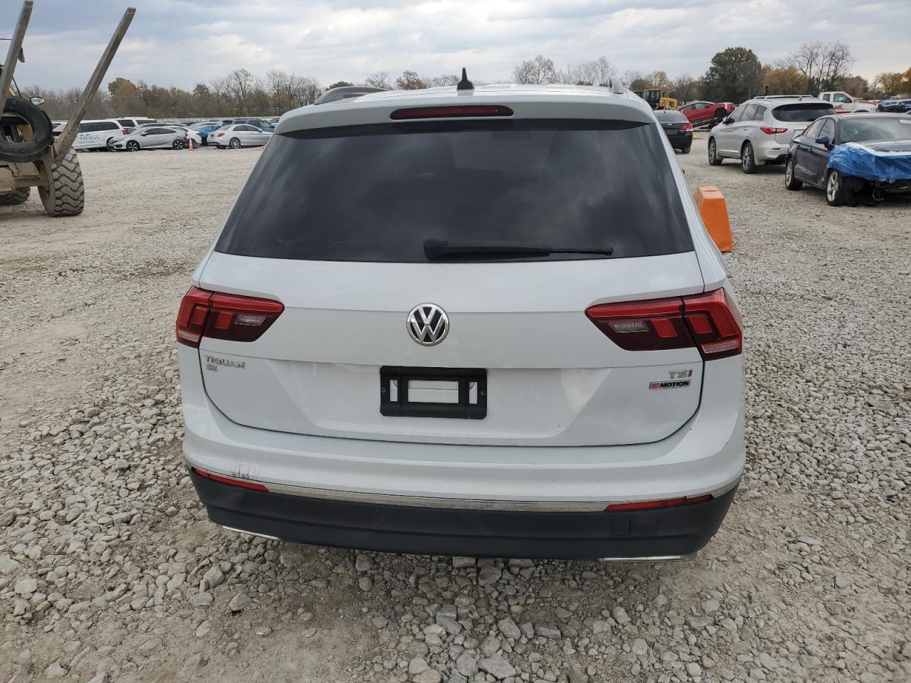VOLKSWAGEN TIGUAN SE