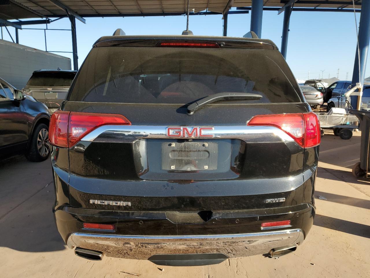 GMC ACADIA DENALI