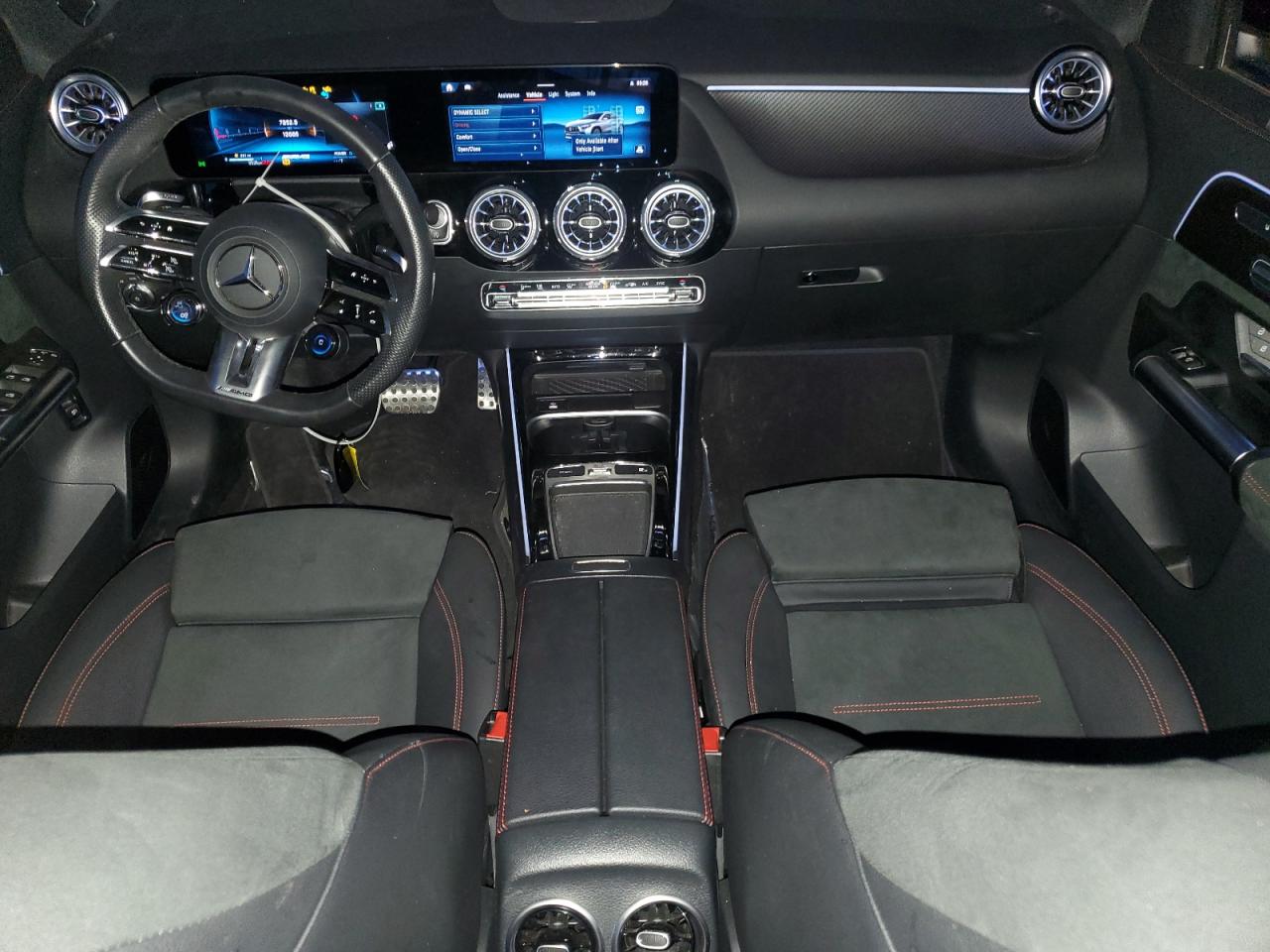 MERCEDES-BENZ GLA-CLASS 35 AMG