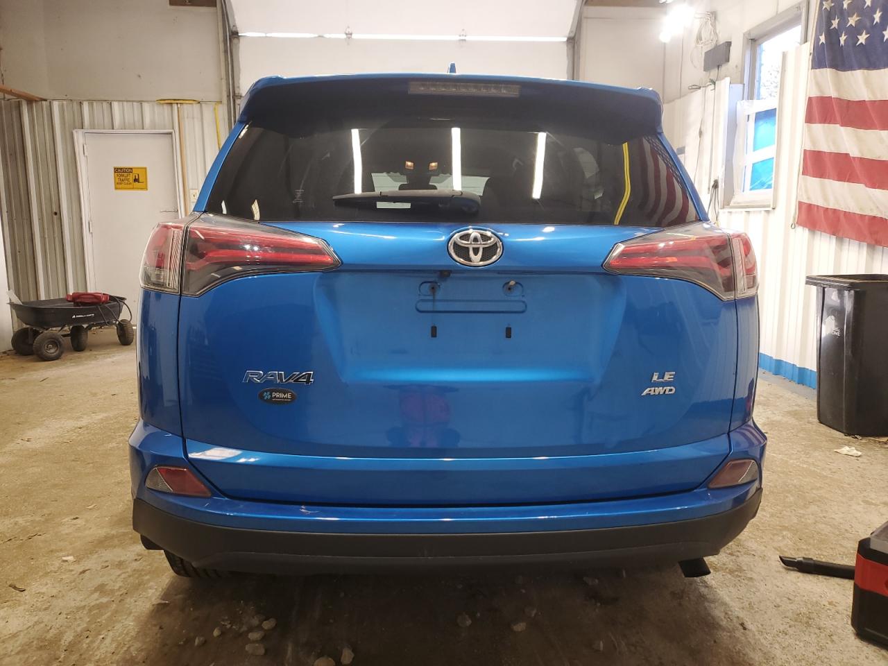 TOYOTA RAV4 LE