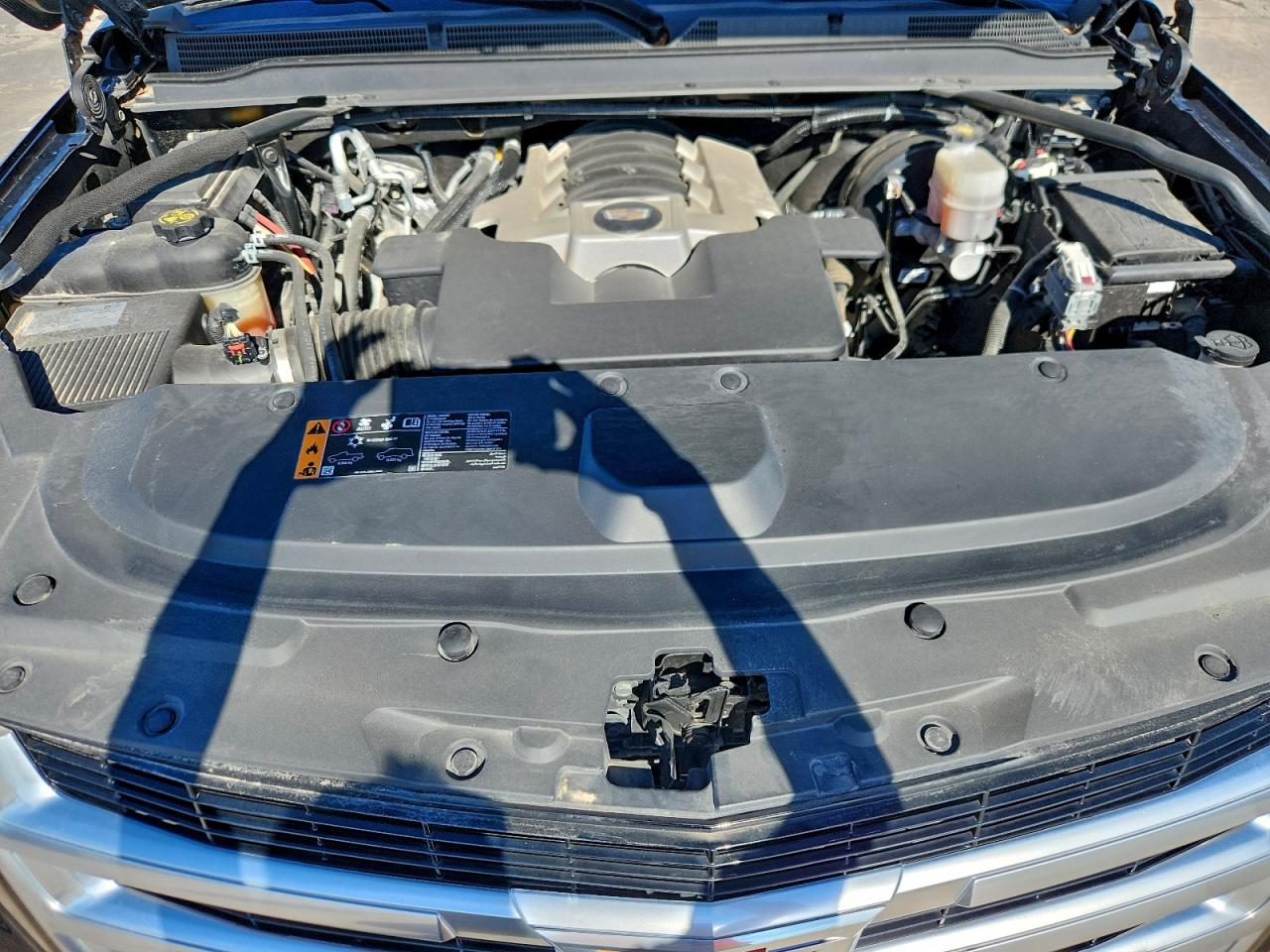 CADILLAC ESCALADE ESV PREMIUM LUXURY