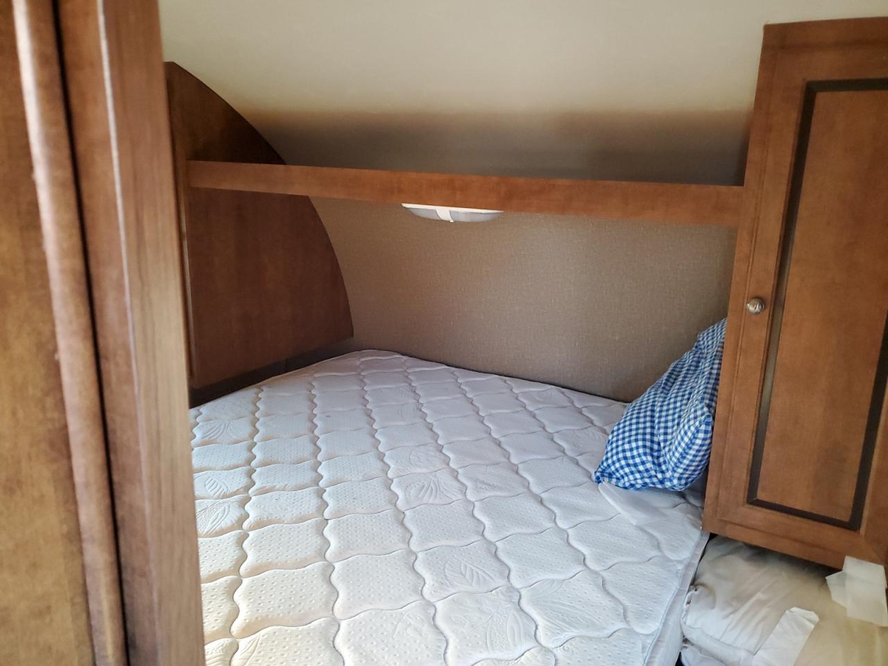 Lot #3291437156 2016 Z1 CROSSROADS