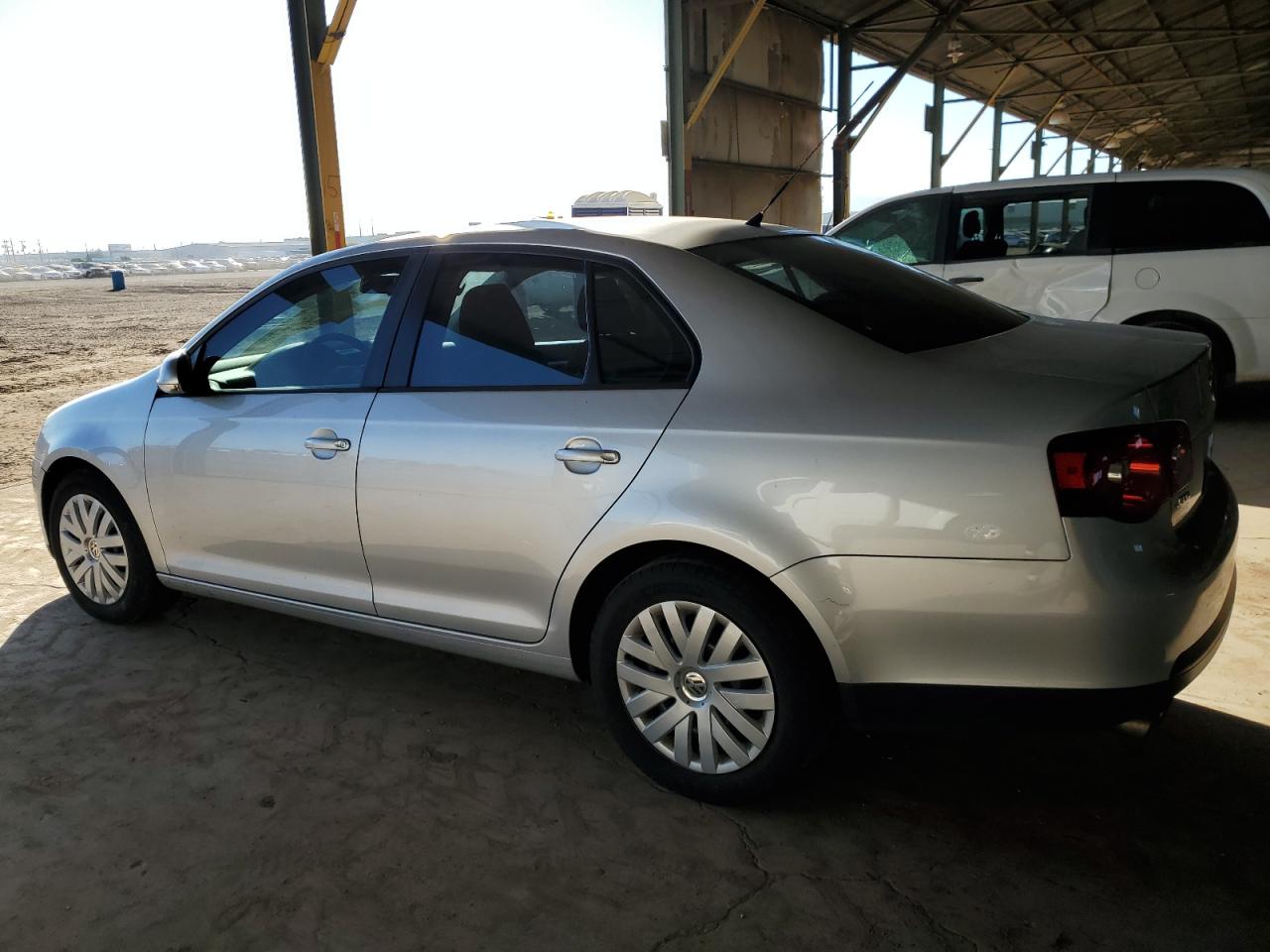 VOLKSWAGEN JETTA S