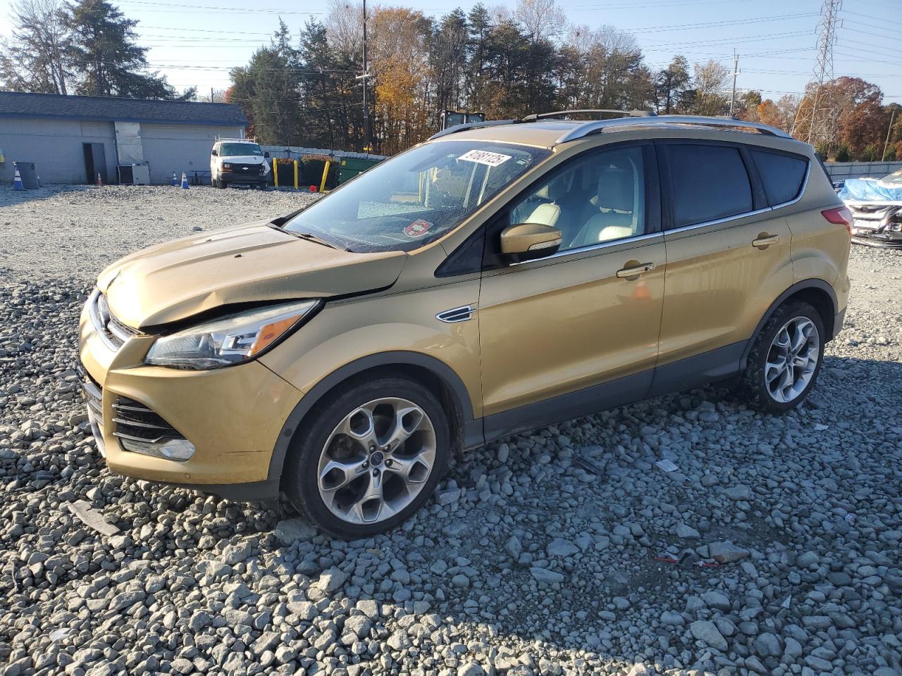 FORD ESCAPE TITANIUM
