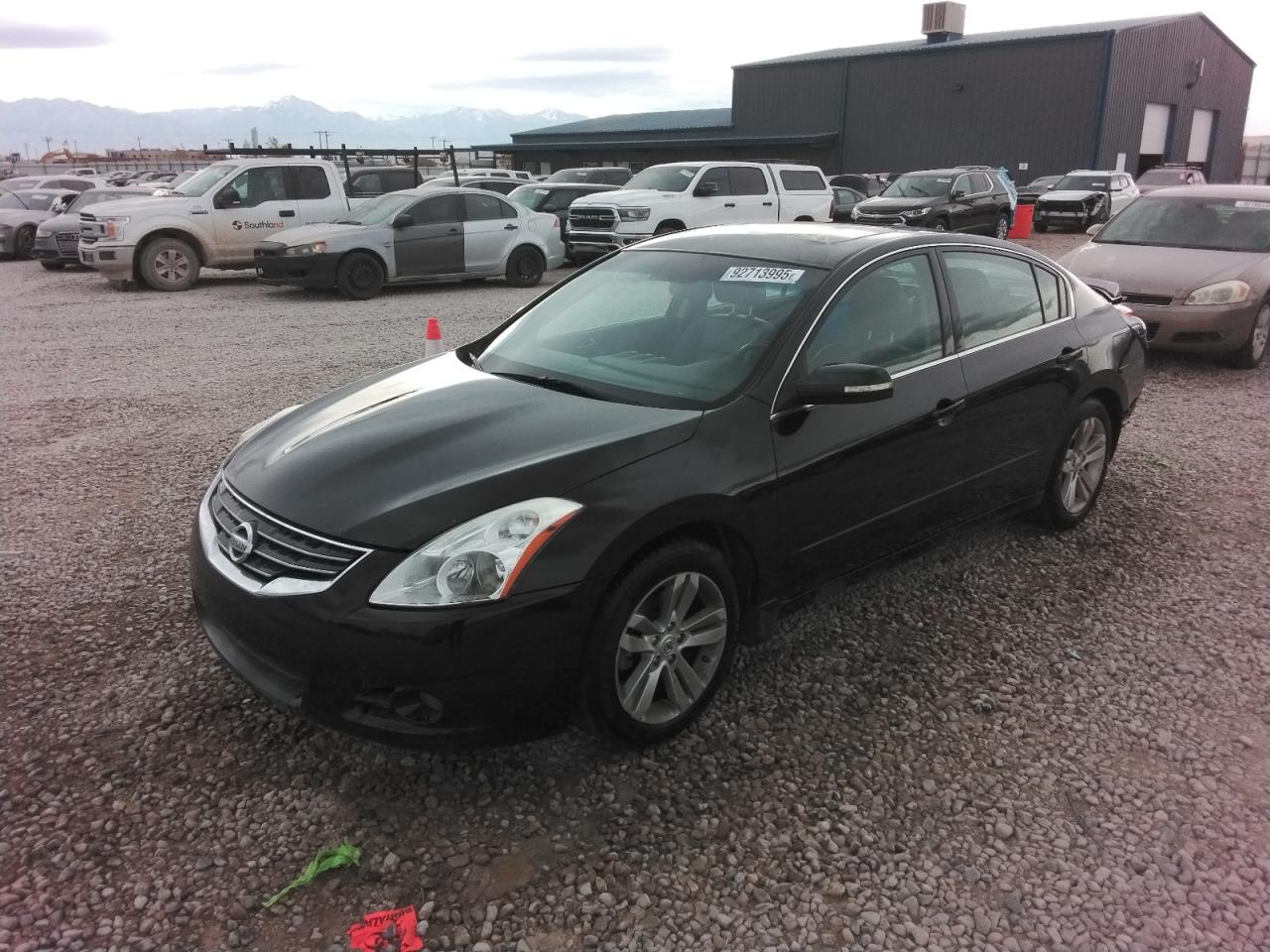 NISSAN ALTIMA SR