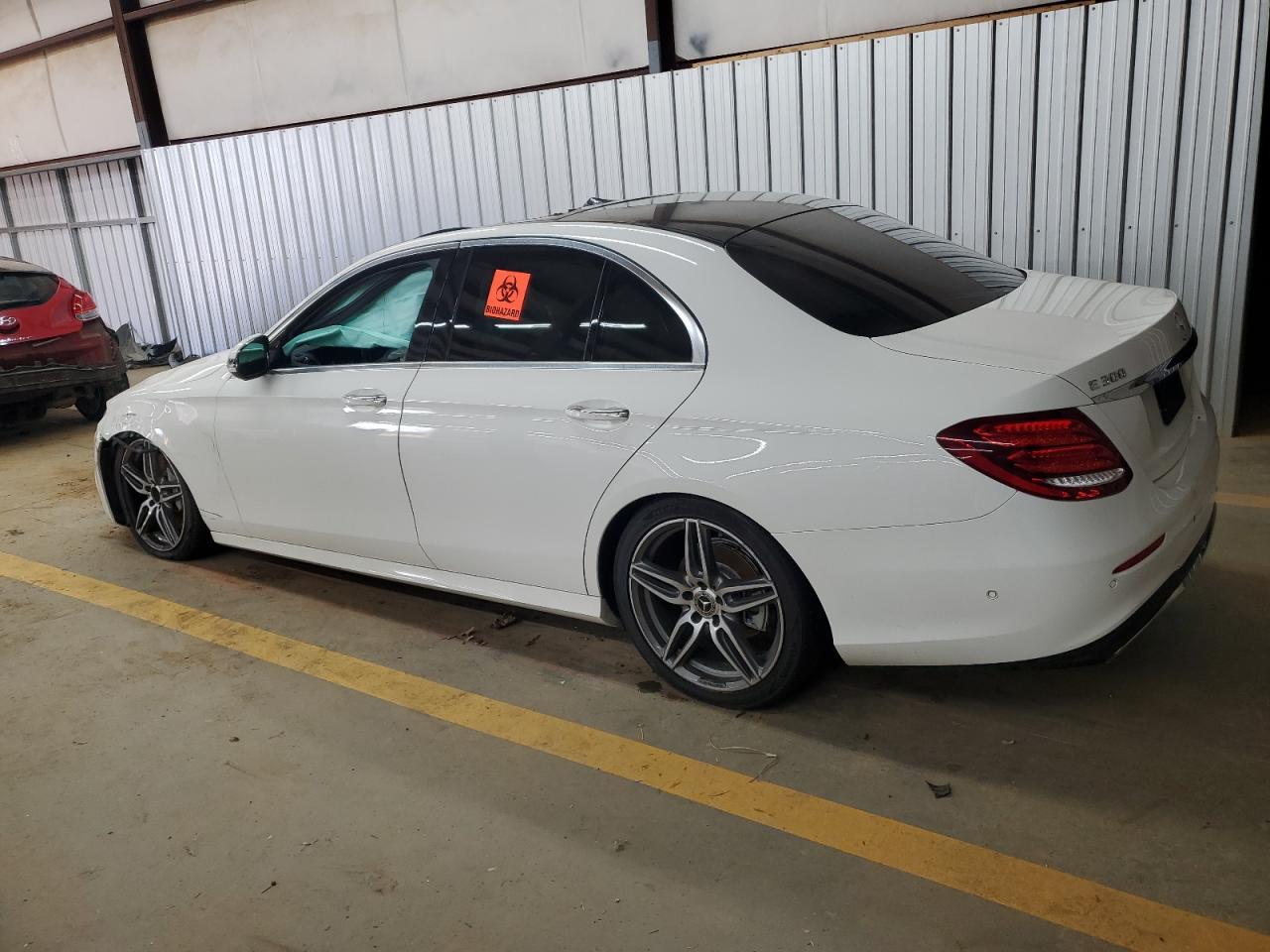 MERCEDES-BENZ E-CLASS 300