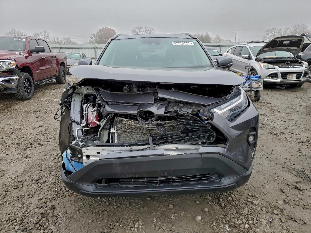 TOYOTA RAV4 XLE PREMIUM