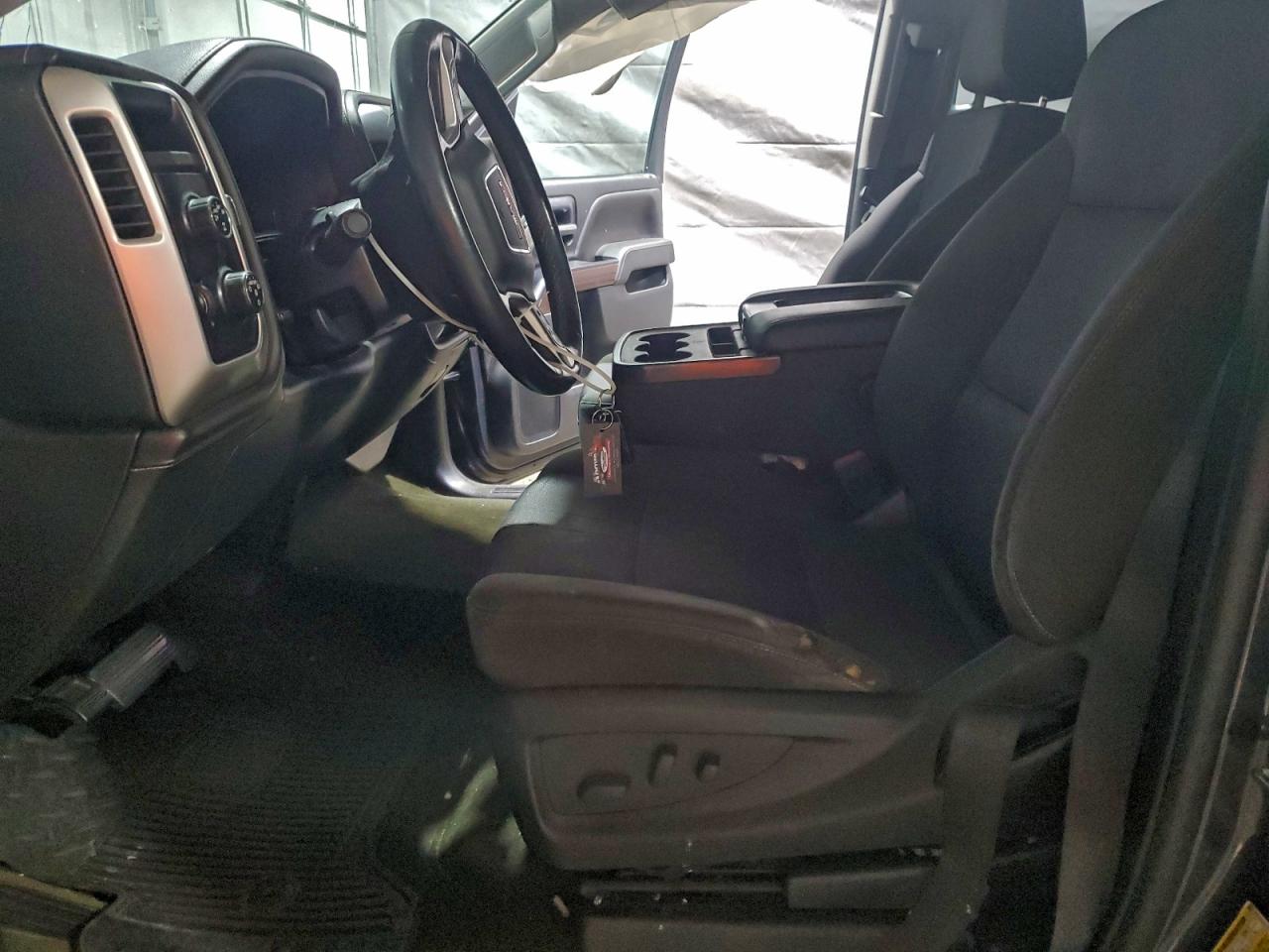 GMC SIERRA K1500 SLE