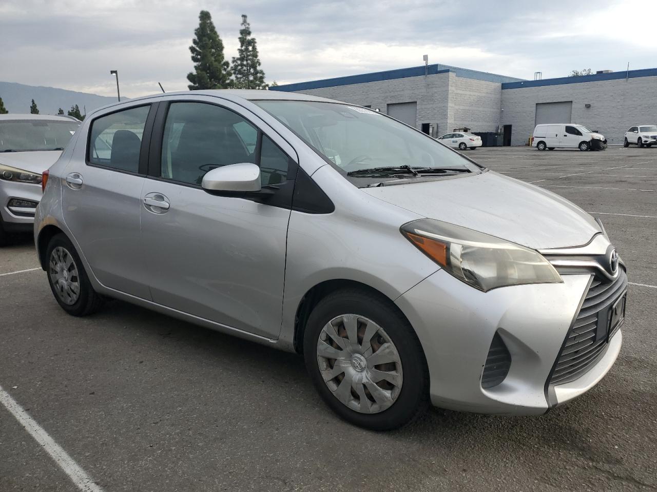 TOYOTA YARIS L