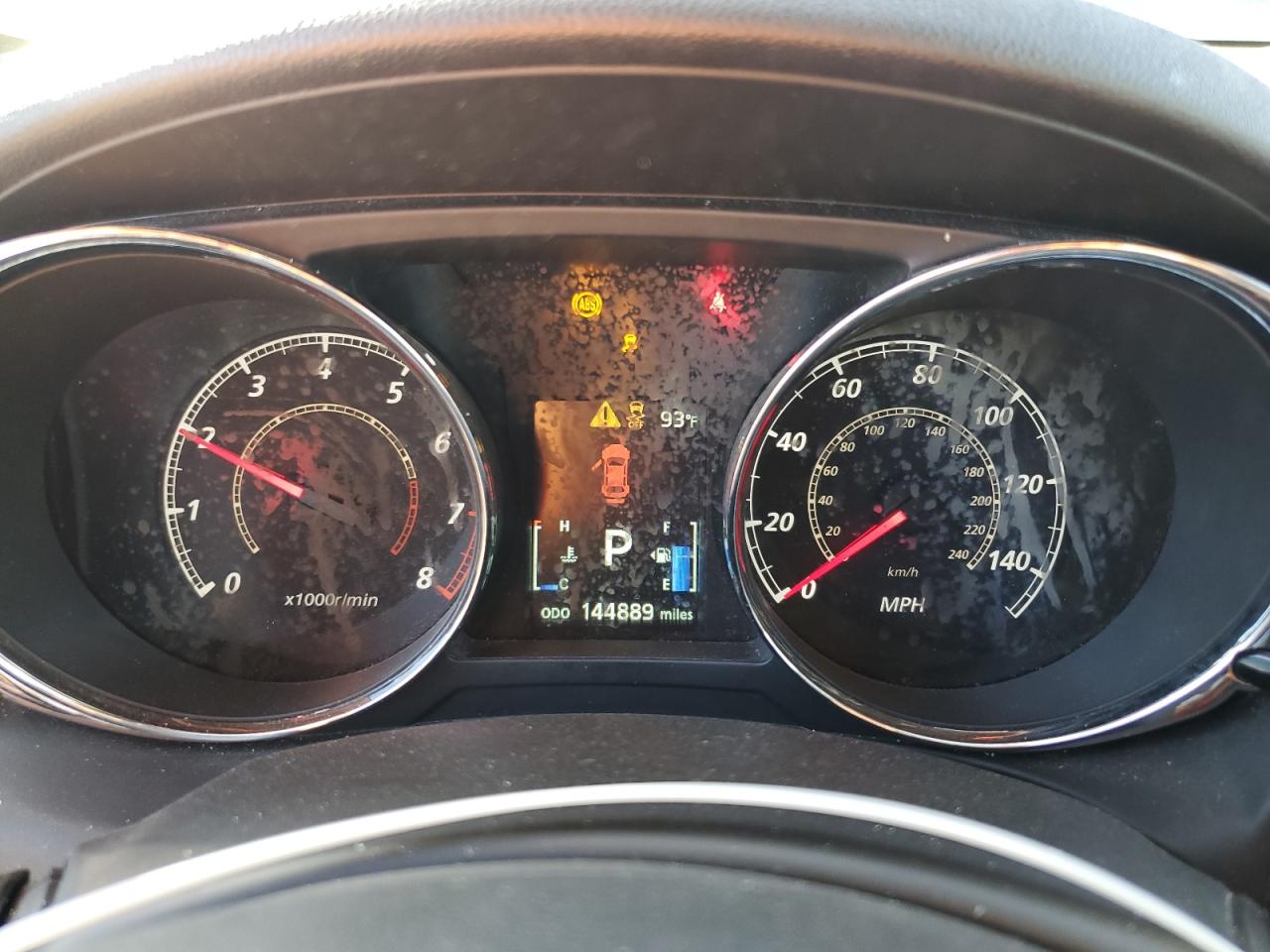 MITSUBISHI OUTLANDER SE