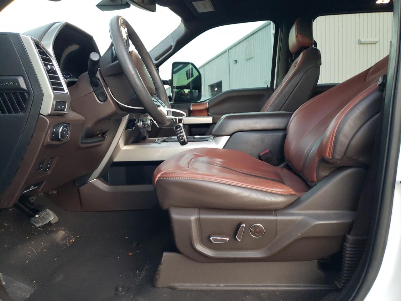 FORD F-250 SUPER DUTY