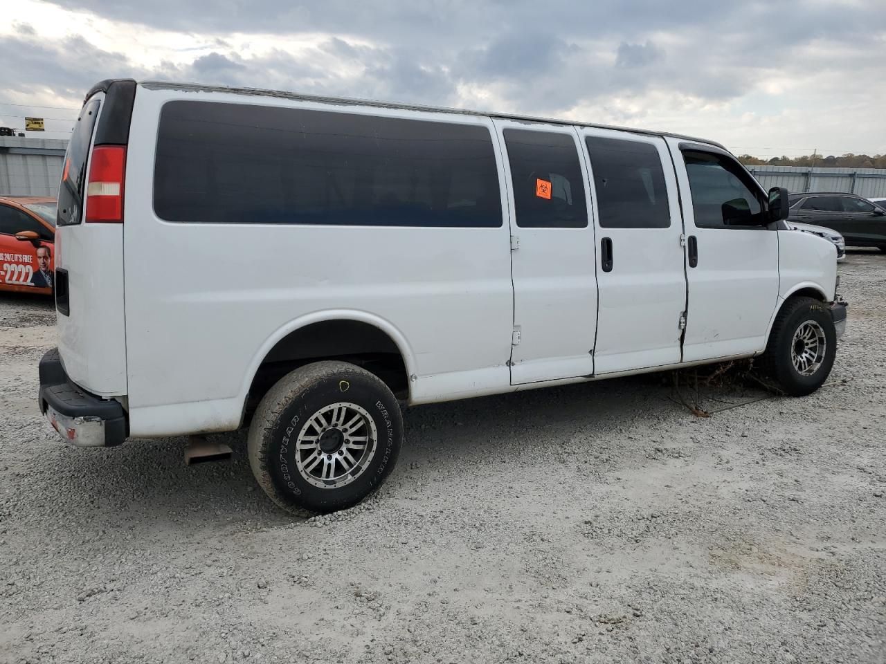 CHEVROLET EXPRESS LT