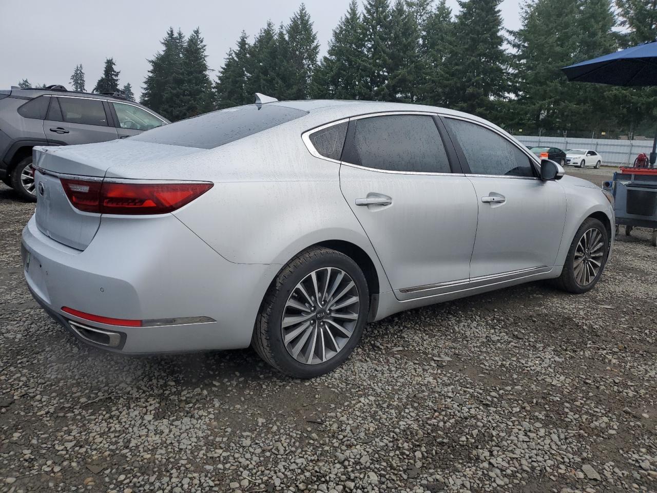 KIA CADENZA LUXURY
