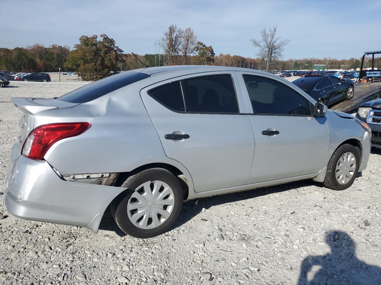 NISSAN VERSA S