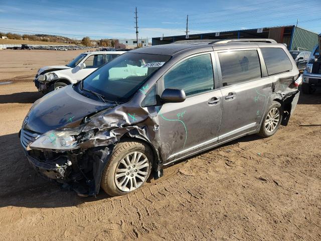 Global Auto Auctions: 2017 TOYOTA SIENNA XLE