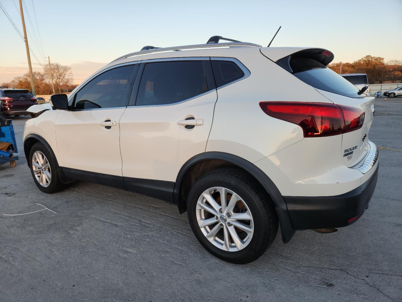 NISSAN ROGUE SPORT S