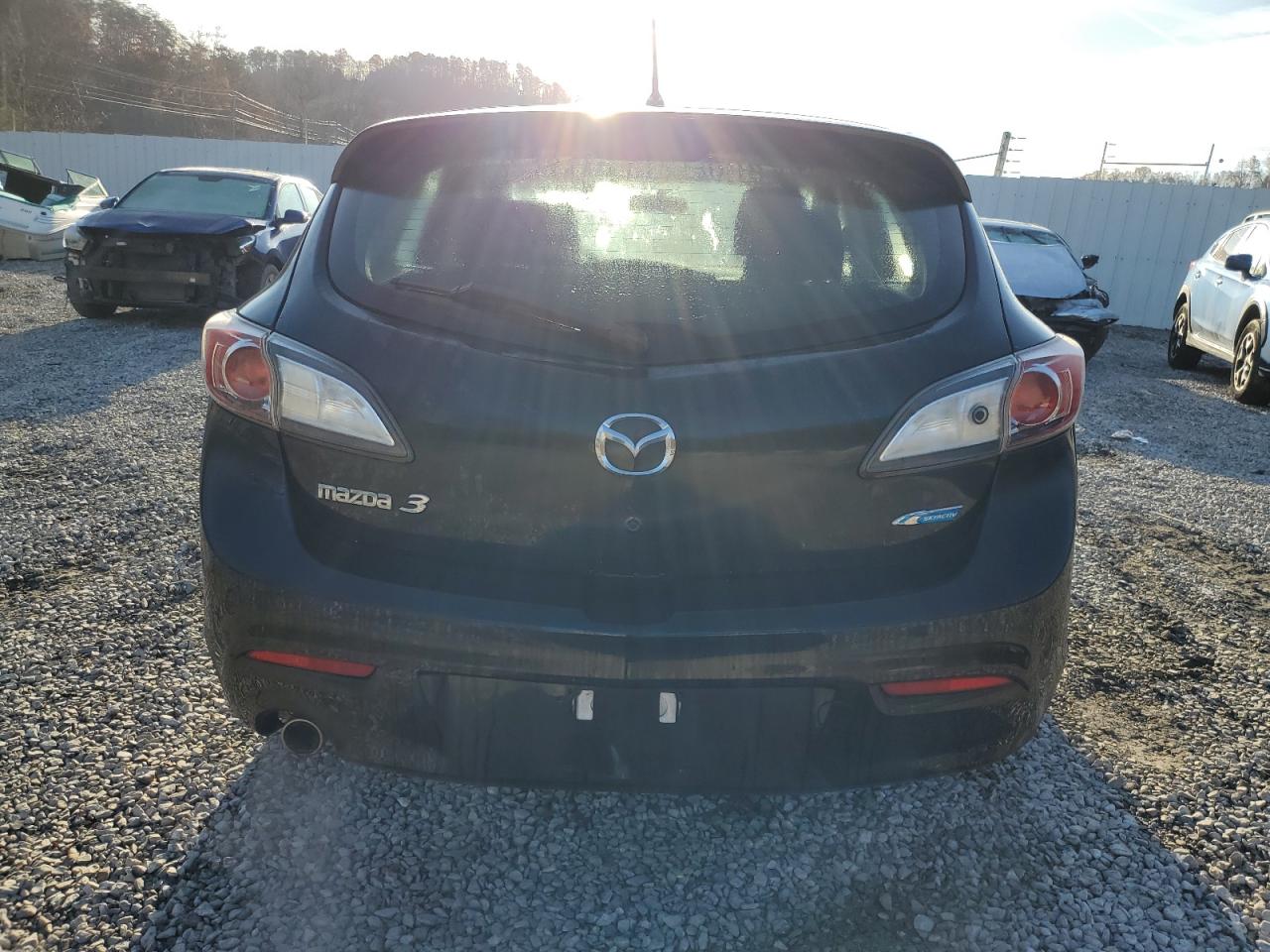 MAZDA 3 I