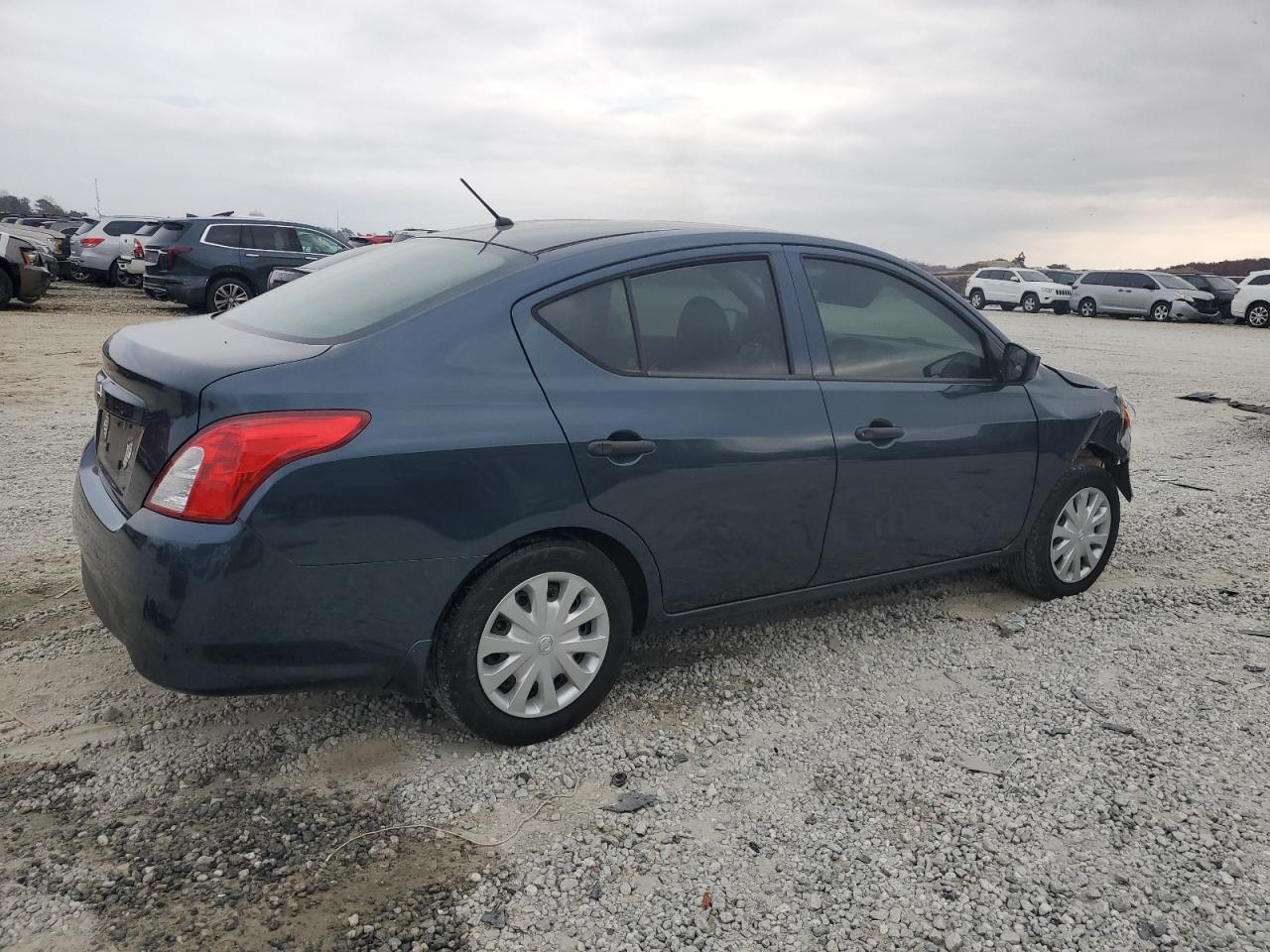 Lot #3310576047 2017 NISSAN VERSA S
