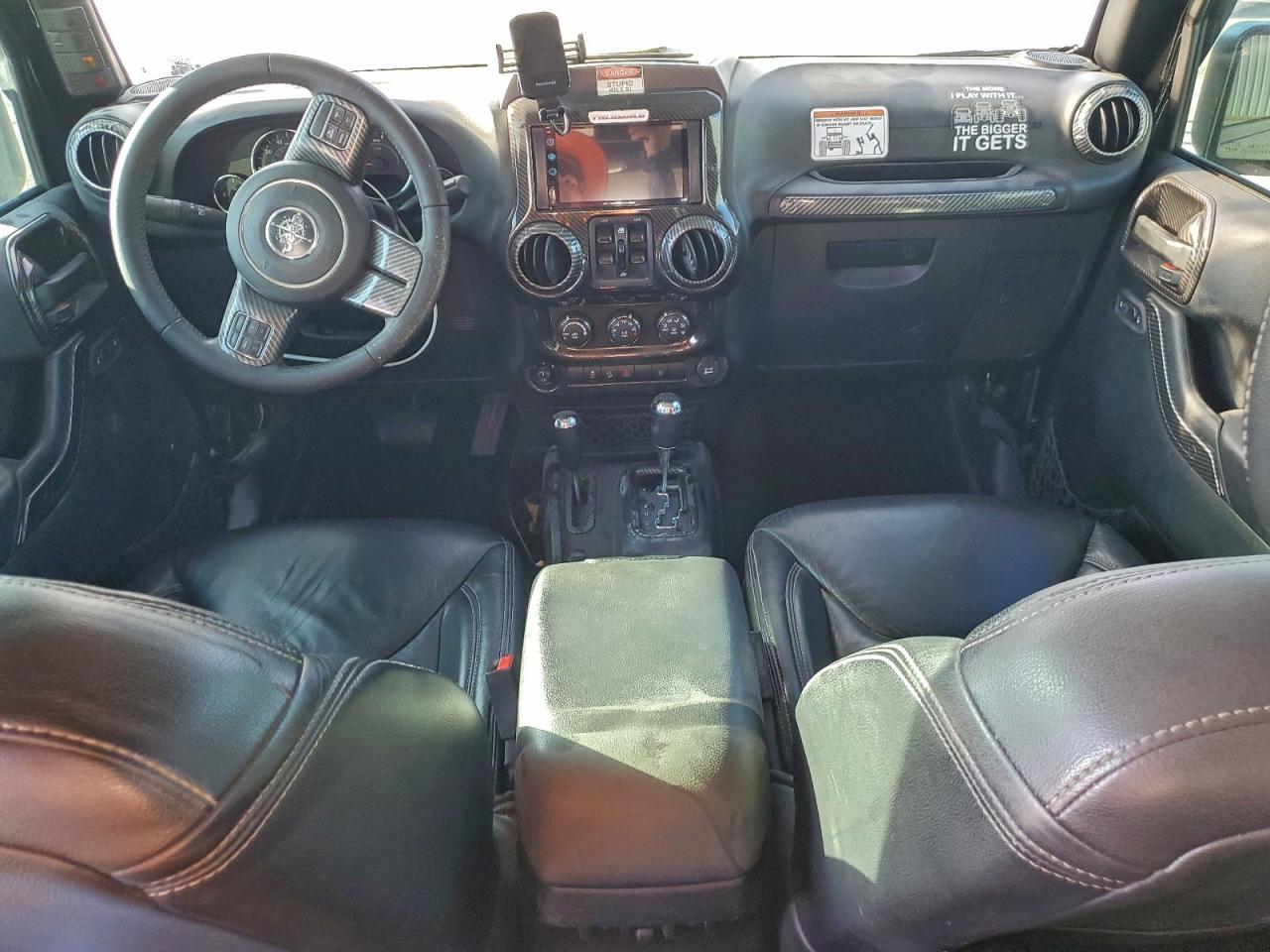 JEEP WRANGLER SAHARA