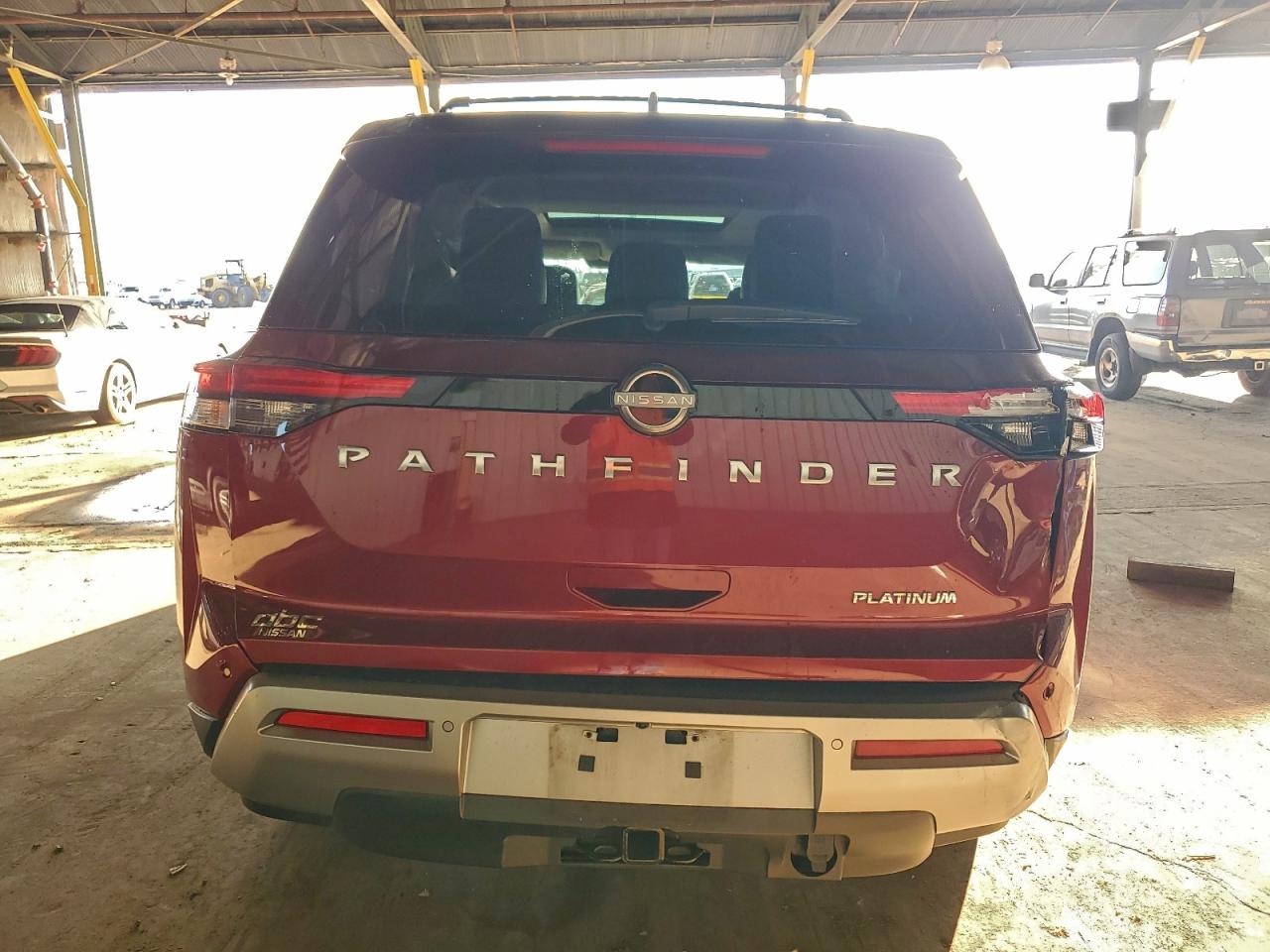 NISSAN PATHFINDER PLATINUM