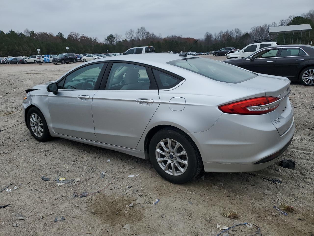 FORD FUSION S