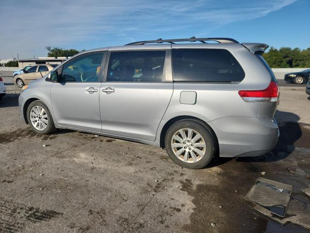 2014 TOYOTA SIENNA XLE #3308466318