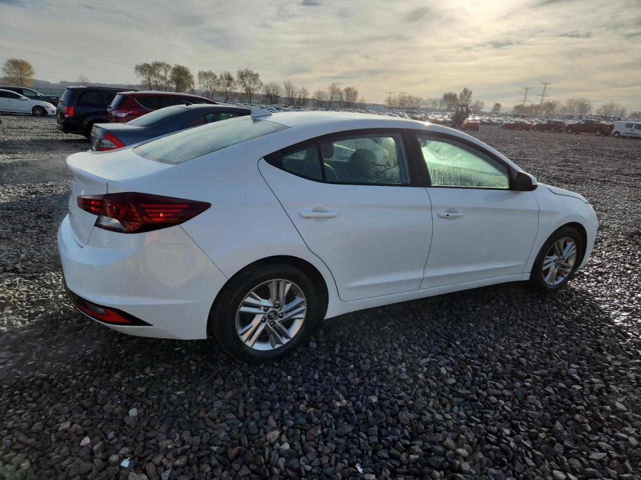 HYUNDAI ELANTRA SEL