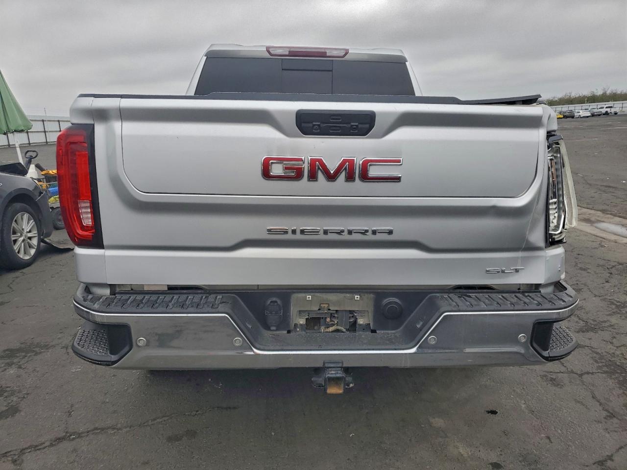 GMC SIERRA K1500 SLT