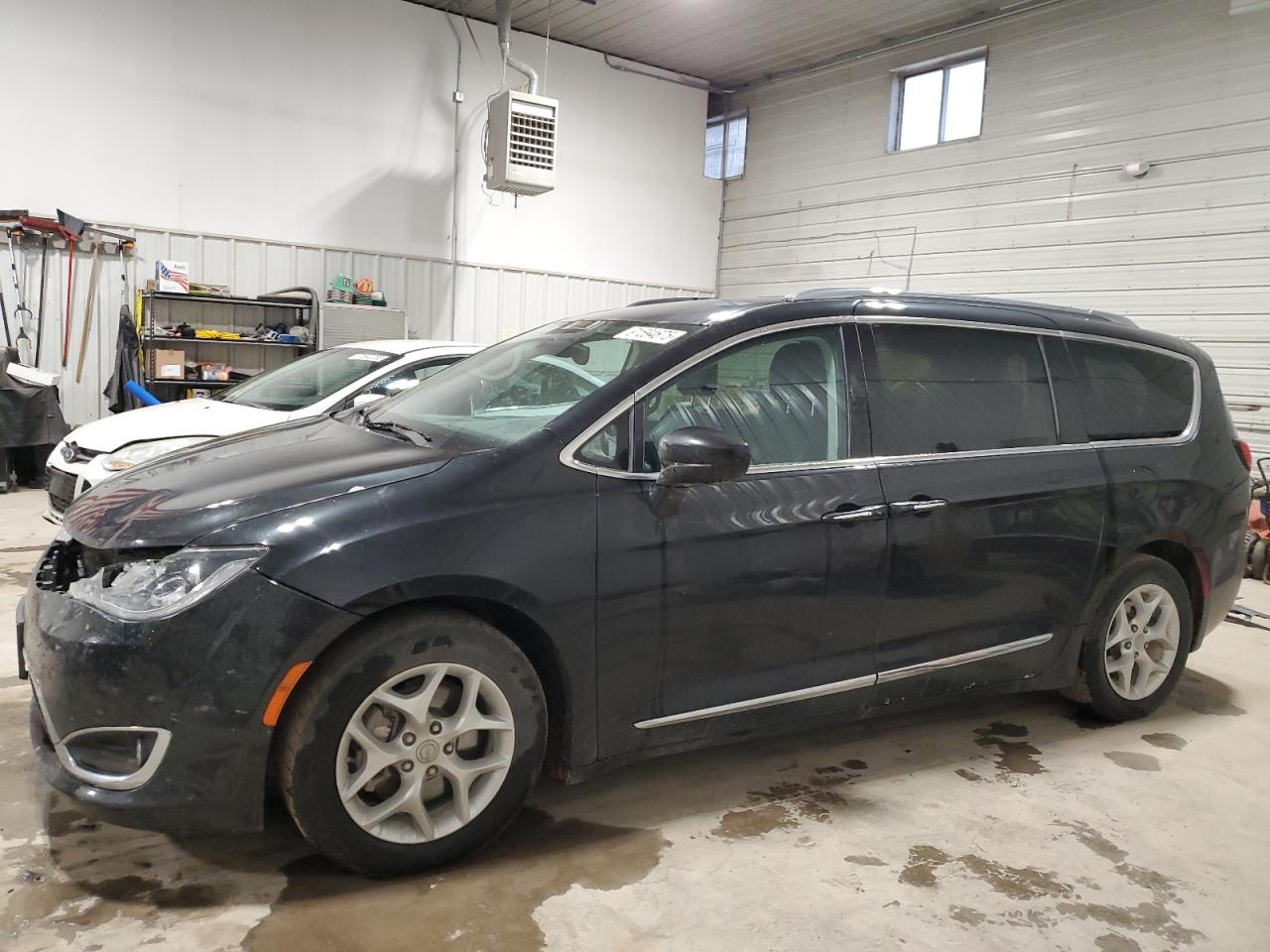 CHRYSLER PACIFICA TOURING L PLUS