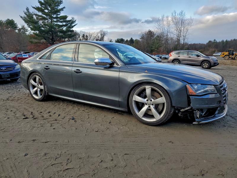2013 AUDI S8 QUATTRO #3305324309