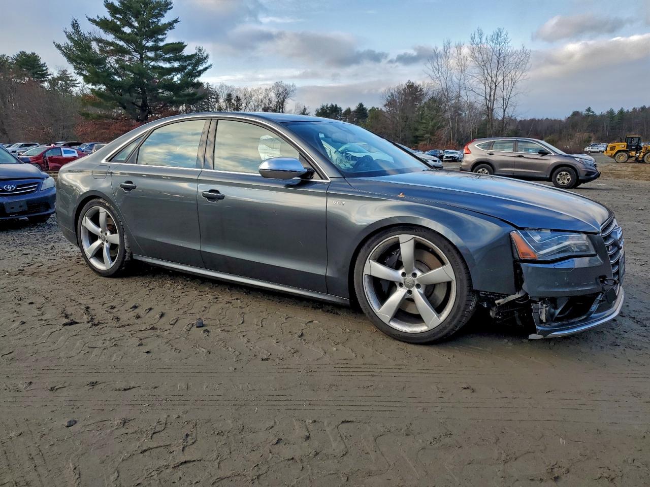 AUDI S8 QUATTRO
