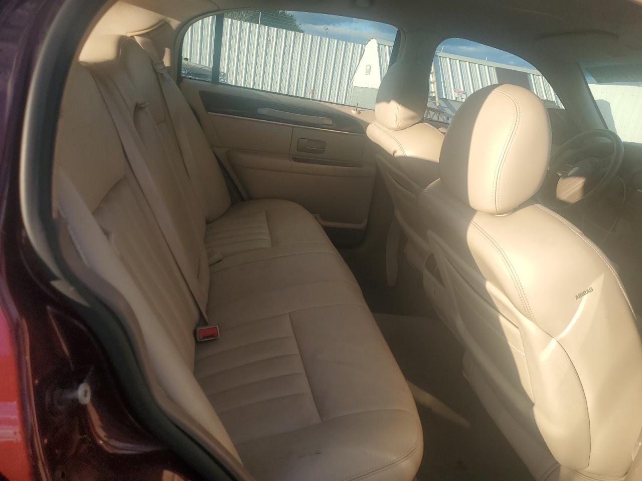 Lot #3296225422 2004 LINCOLN TOWN CAR E