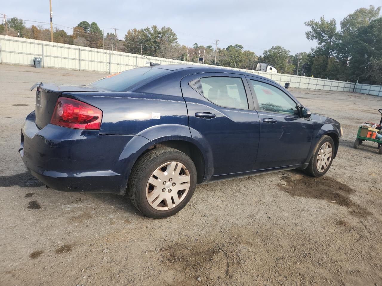 Lot #3292351300 2013 DODGE AVENGER SE