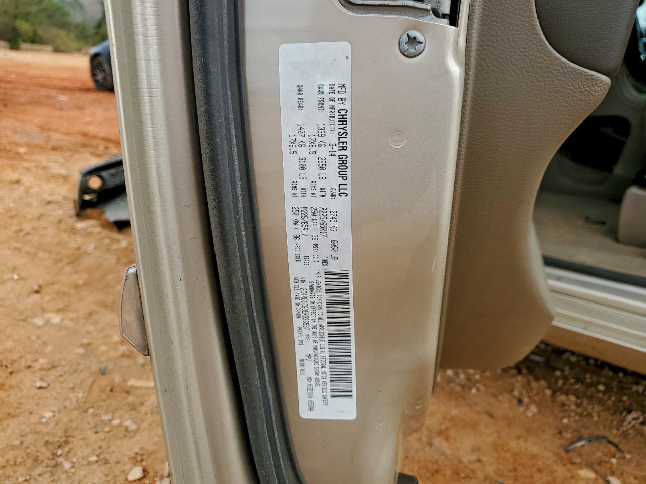 CHRYSLER TOWN & COUNTRY TOURING L