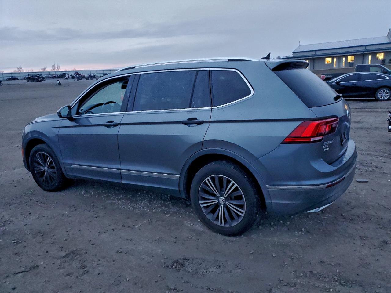 VOLKSWAGEN TIGUAN SE