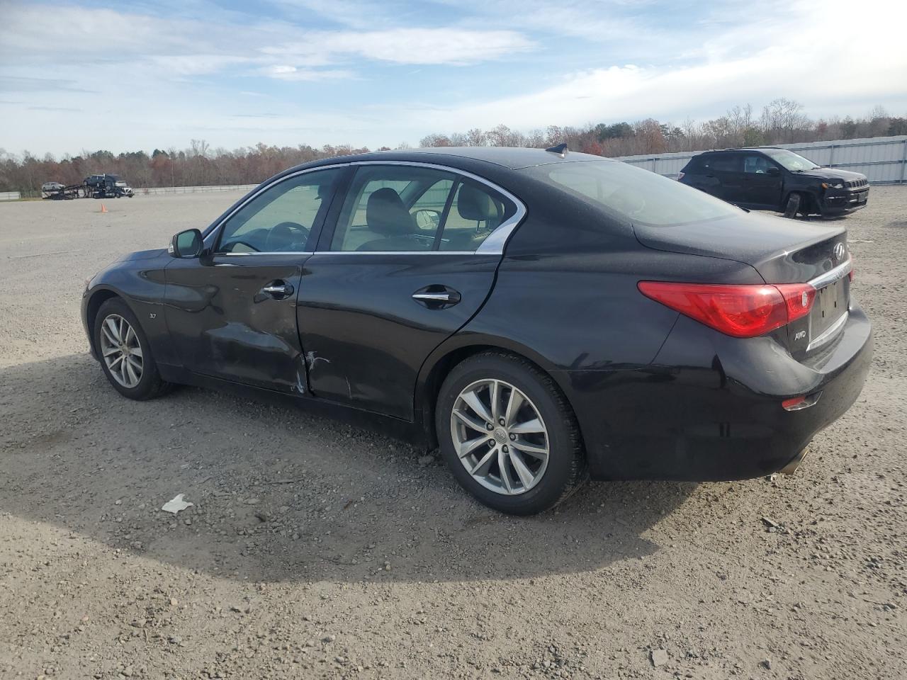 INFINITI Q50 BASE