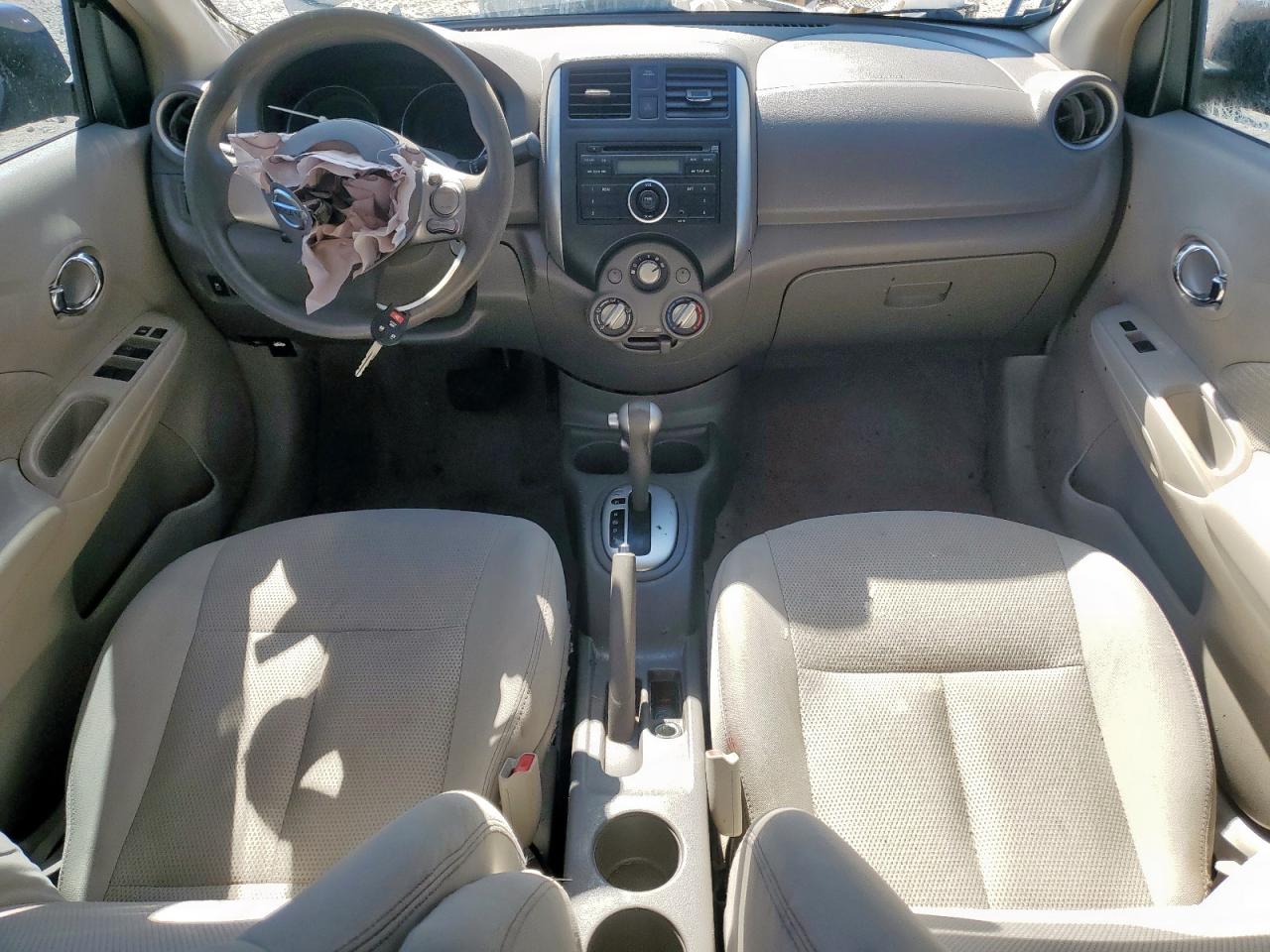 NISSAN VERSA S