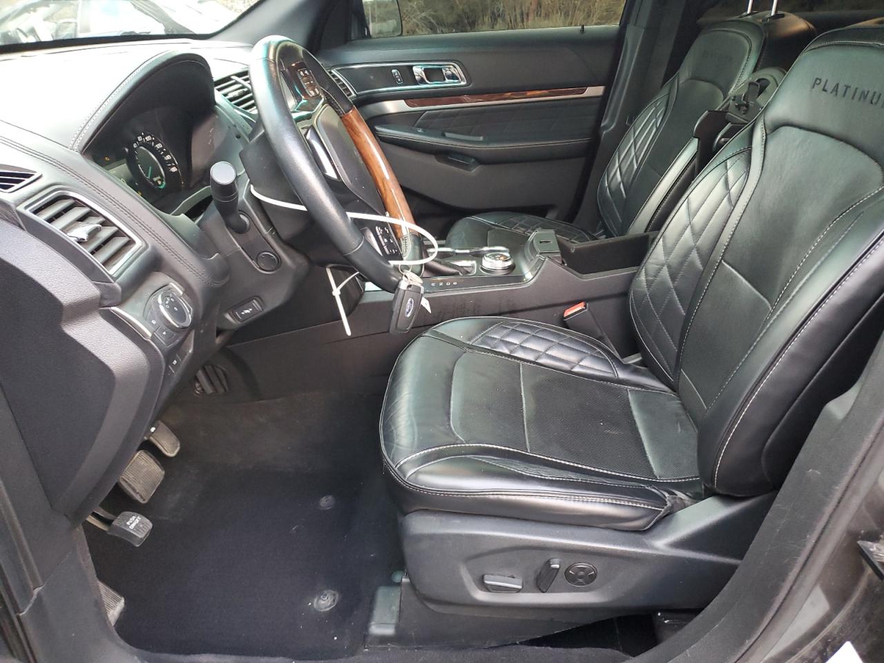 FORD EXPLORER PLATINUM