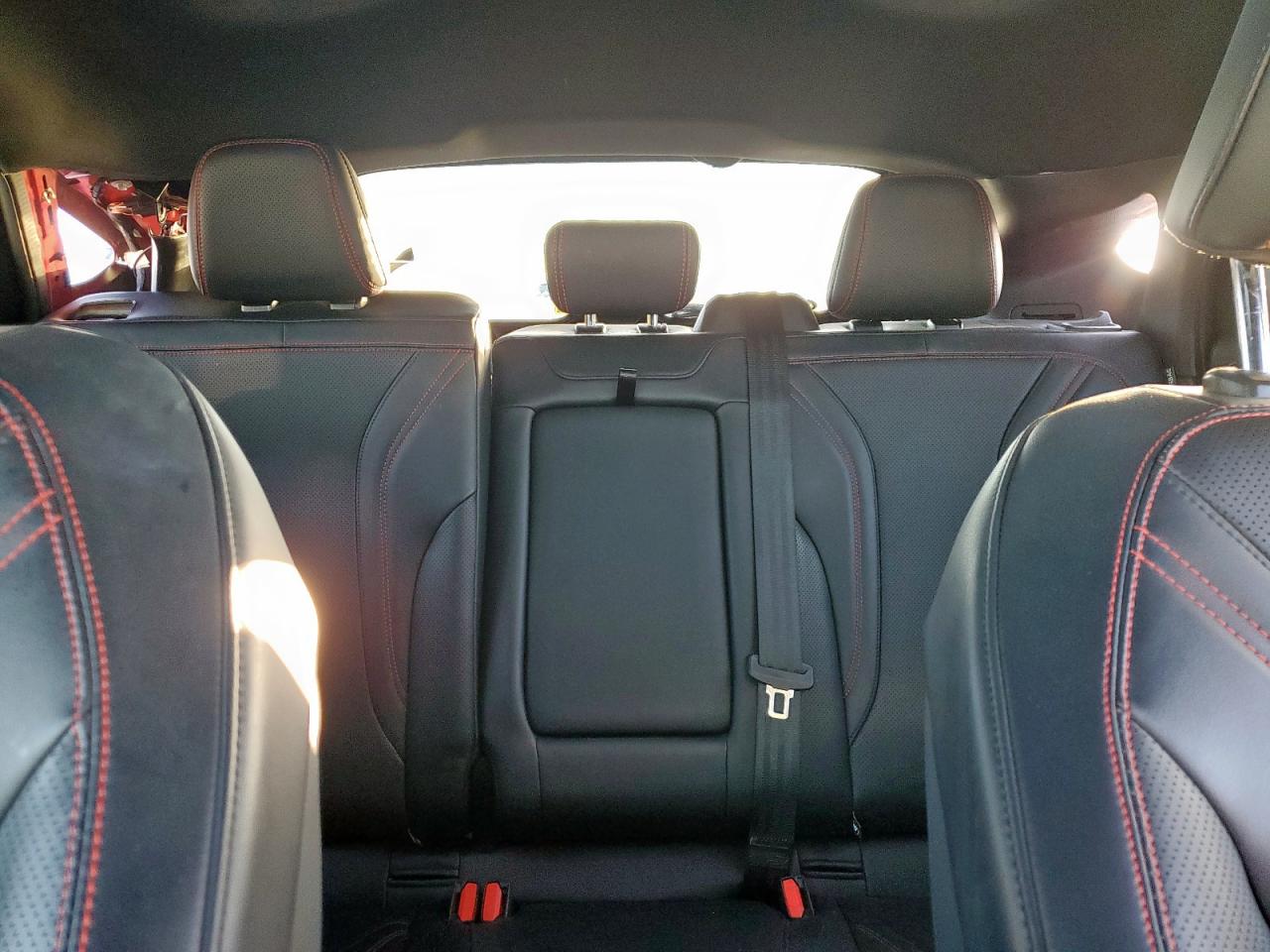 FORD MUSTANG PREMIUM