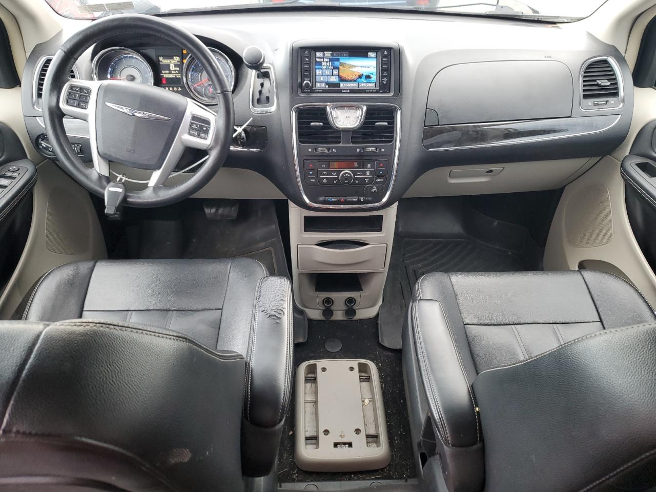 CHRYSLER TOWN & COUNTRY TOURING