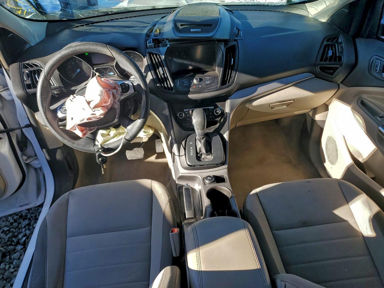 FORD ESCAPE SE