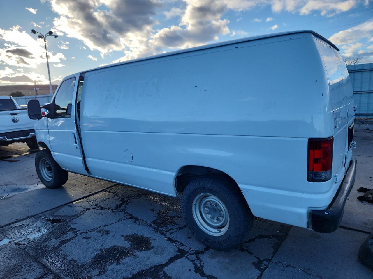 FORD ECONOLINE E150 VAN
