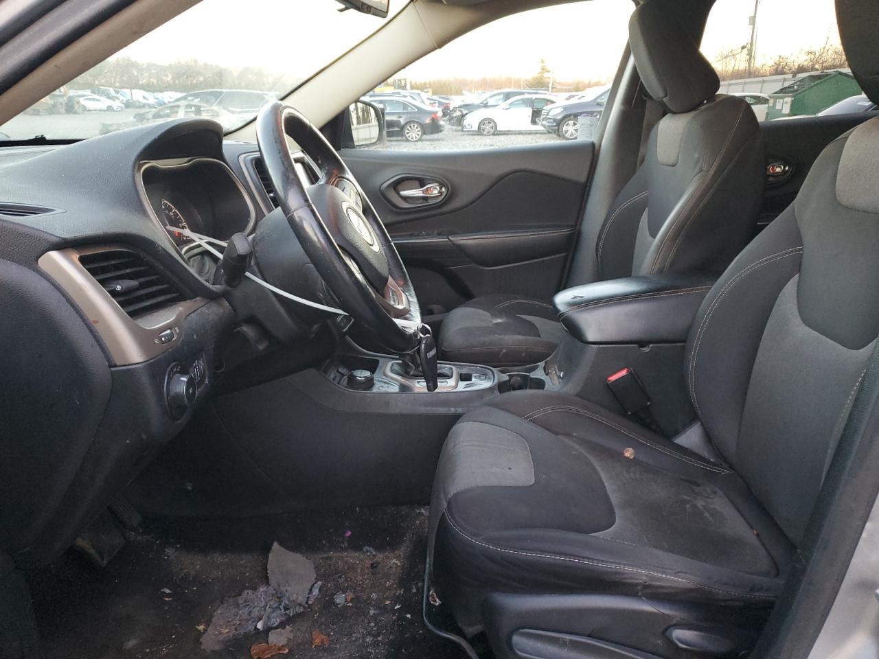 JEEP GRAND CHEROKEE LATITUDE